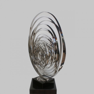 moving stainless steel sculpture